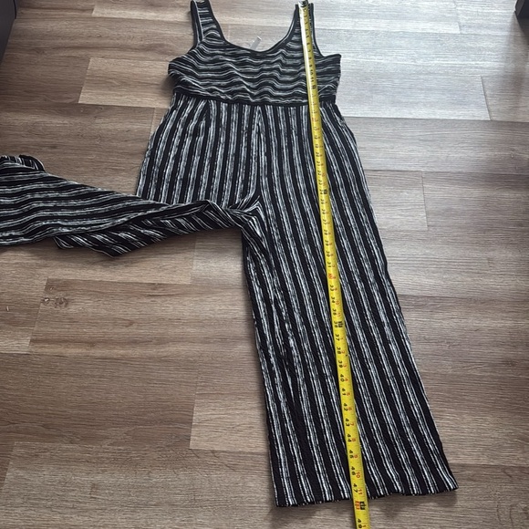 Xhilaration Jumpsuit - Picture 5 of 5